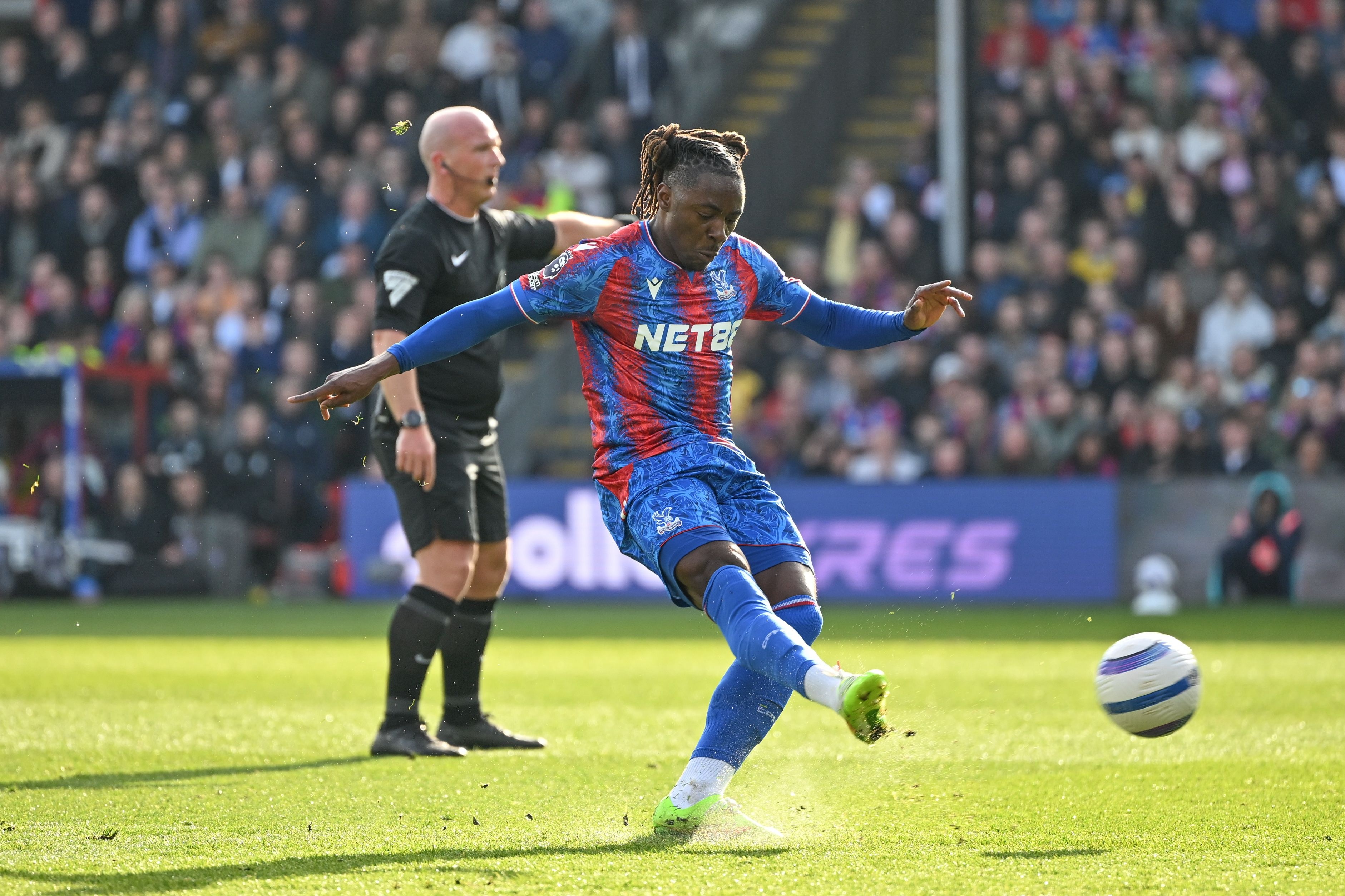 开云官网-德天空体育：热刺就埃泽转会与水晶宫展开深度谈判，各方对达成协议持乐观态度